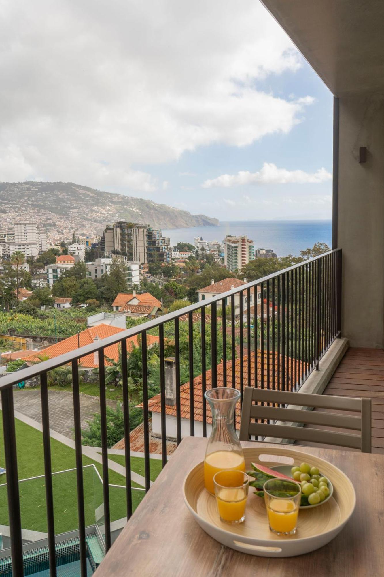 Green Boat By Madeira Best Apartments Funchal  Exterior photo